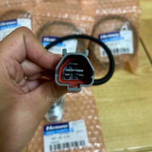 Cảm biến ga Komatsu mã 7861-92-4130 Henvo chính hãng